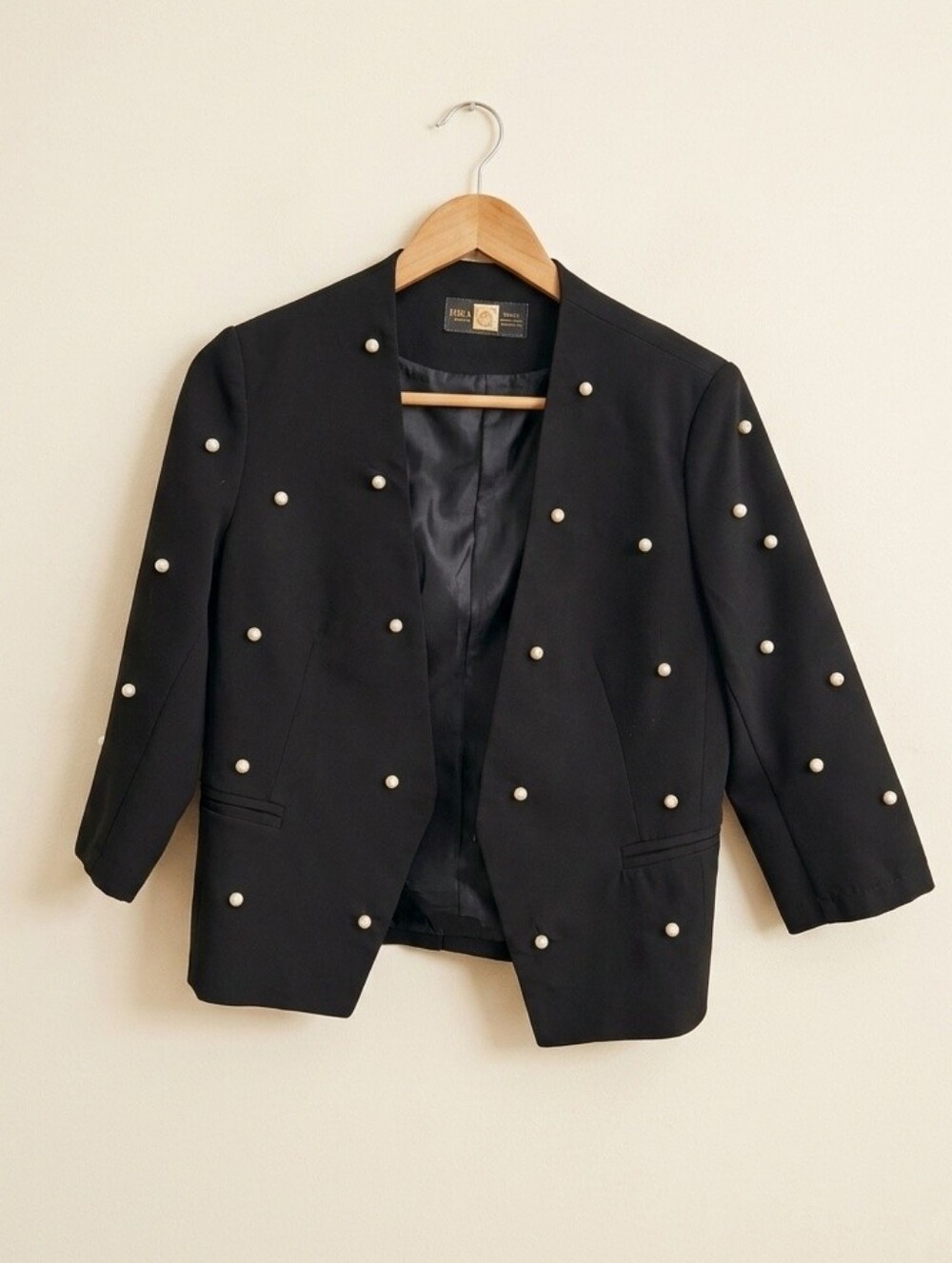 Elegant HWA Apparel Pearl-Embellished Cropped Blazer - Size Small